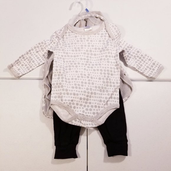 CJP Baby 3 Piece Set - Picture 2 of 3